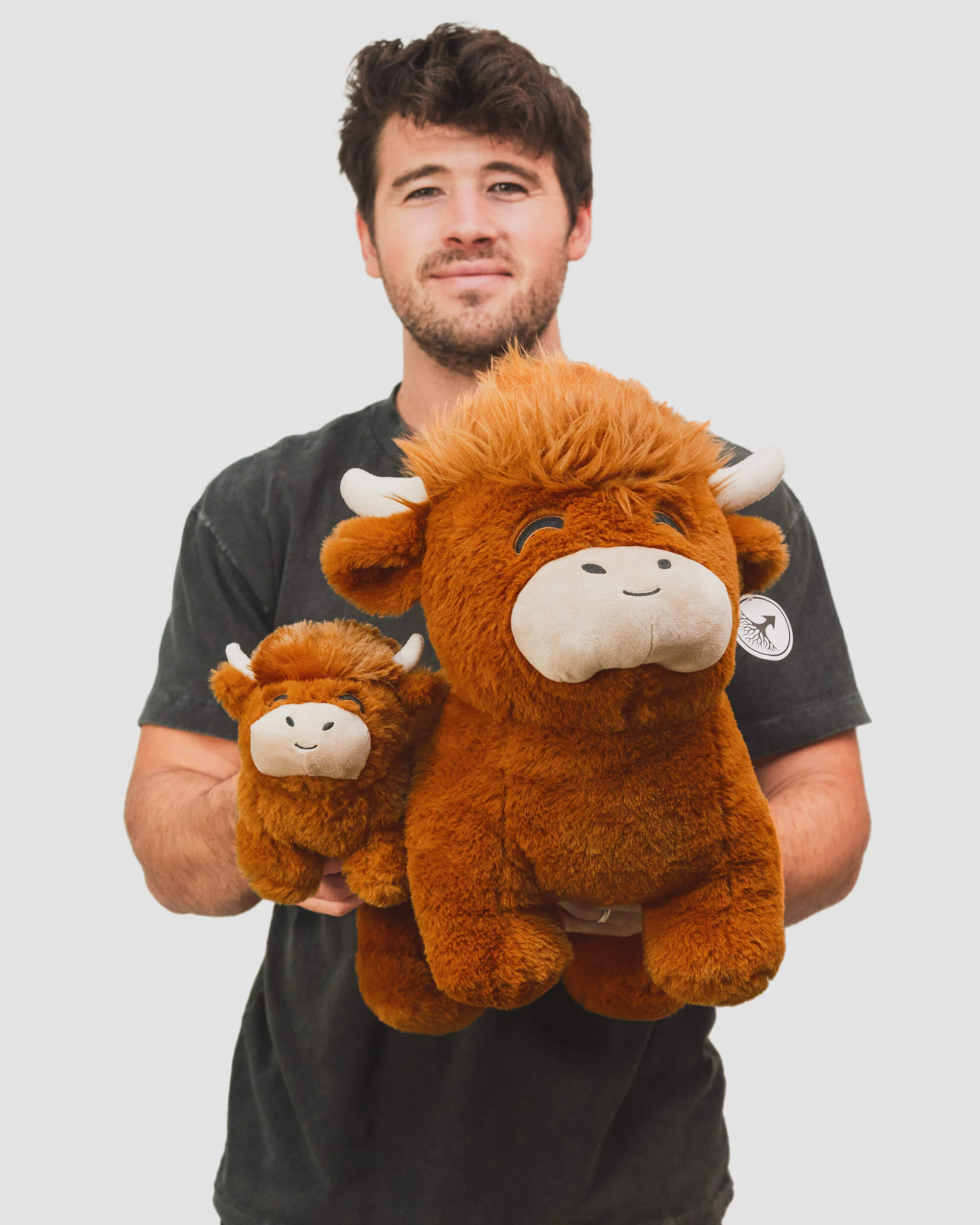 Jumbo Highland Cow Plushie - Image 4